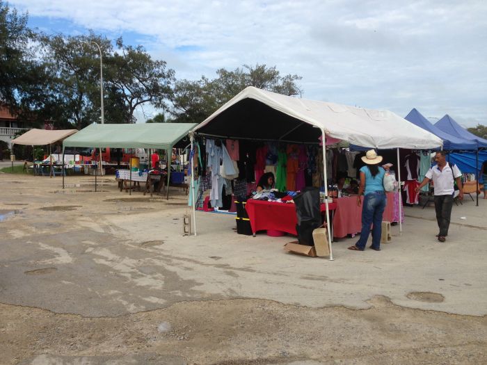 Fea koe Ma&#039;u&#039;anga Mou&#039;i: Tokoni ki he &#039;Ikonomika