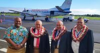 Ko e pule &#039;o e Kautaha Rosie Travel, Eroni Puamau, Tevita Va&#039;inga Palu Sea &#039;o e Kautaha Real Tonga, Faifekau Tevita Palu CEO Kautaha Real Tonga mo e Pule &#039;o e Ngaahi Mala&#039;evakapuna &#039;i Fisi mo e Custom Services Joe Gray &#039;i he tu&#039;uta &#039;a e fuofua puna &#039;a e Kautaha Real Tonga ki he mala&#039;evakapuna Nausori