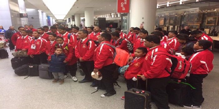Fanau ifi Kolisi Tonga teu ke mavahe mai 'a e folau mei 'Amelika