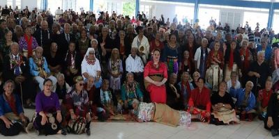 Ta’ahine Pilinisesí Angelika Lātūfuipeka Tuku’aho mo e kau toulekeleka &#039;o e fonua &#039;i he holo Kolisi Kuini Sālote